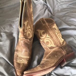 Women’s Justin Boots